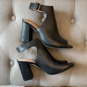 Antonia Melani Black Block Heel